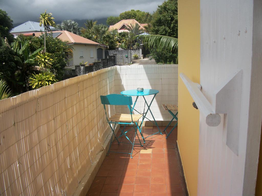 Le Rubinjo - Appartement D'Hotes Saint-Benoît Εξωτερικό φωτογραφία
